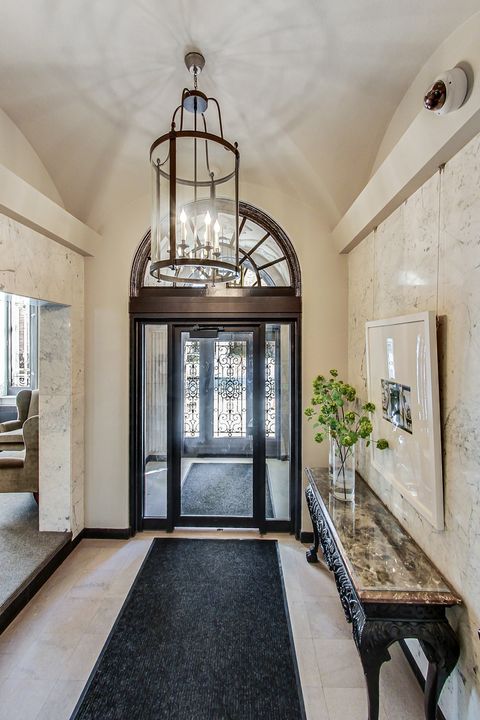 Tiny photo for 6101 N Sheridan Road #10E, Chicago, IL 60660 (MLS # 12419503)