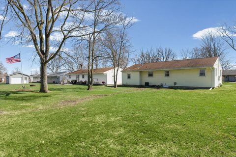 Tiny photo for 1105 Roselawn Street, Paxton, IL 60957 (MLS # 12588566)