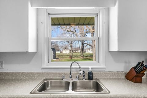 Tiny photo for 1105 Roselawn Street, Paxton, IL 60957 (MLS # 12588566)