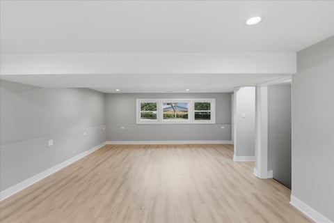 Tiny photo for 37 E Weathersfield Way, Schaumburg, IL 60193 (MLS # 12708292)