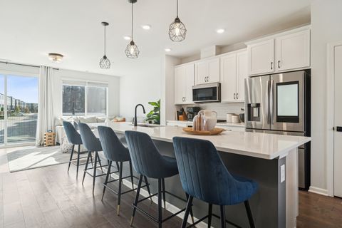 Tiny photo for 2347 Parkside Drive, Schaumburg, IL 60173 (MLS # 12495856)