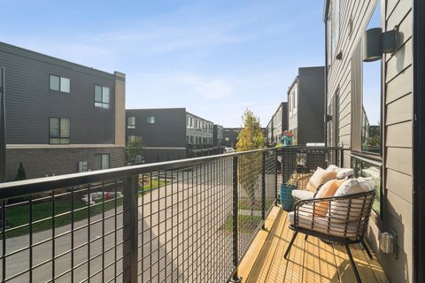 Tiny photo for 2347 Parkside Drive, Schaumburg, IL 60173 (MLS # 12495856)