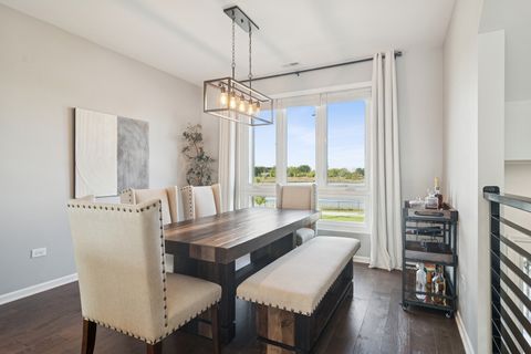 Tiny photo for 2347 Parkside Drive, Schaumburg, IL 60173 (MLS # 12495856)