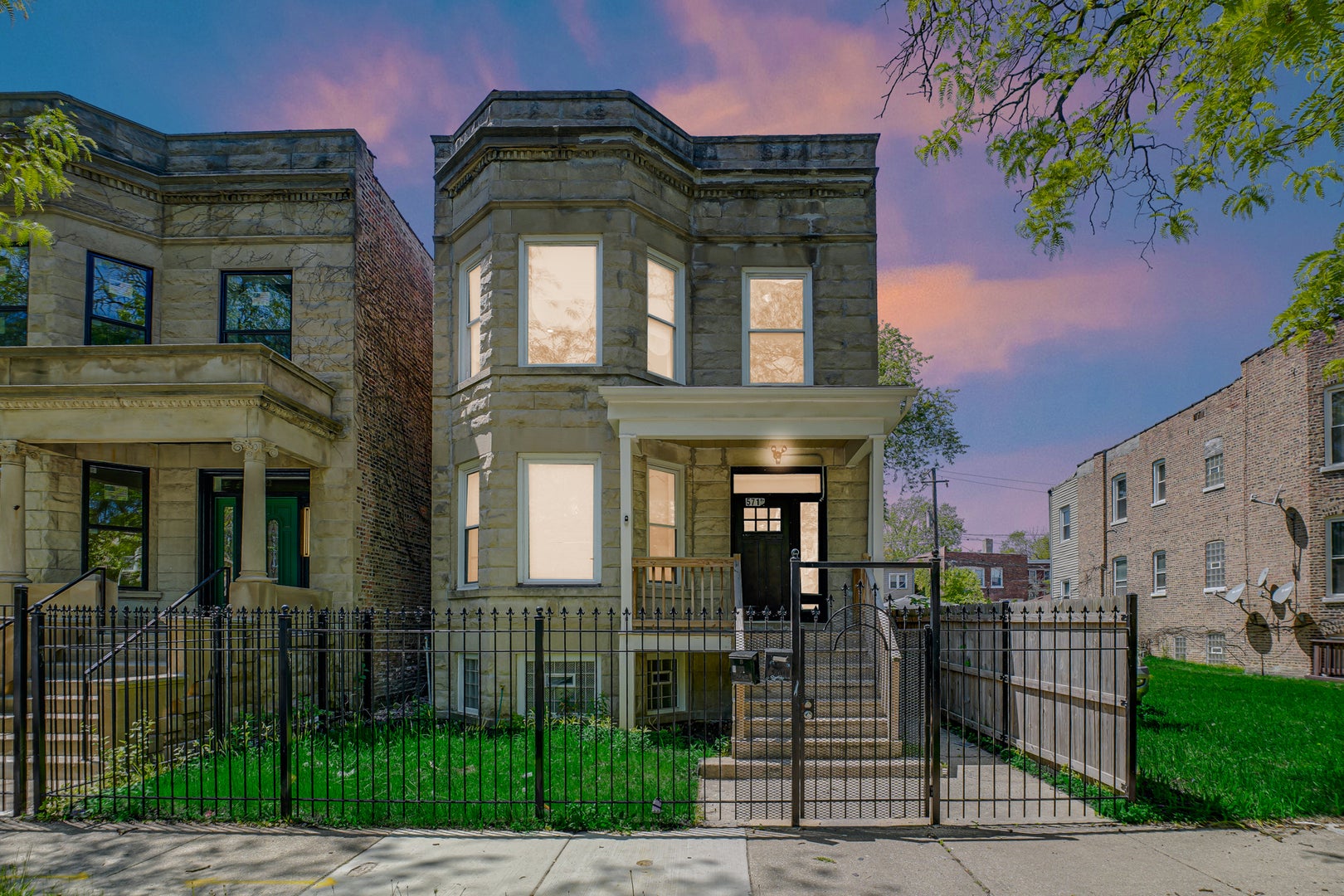 5718 S SANGAMON Street
