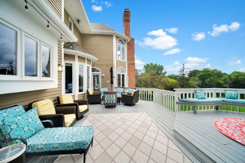 Tiny photo for 8 Lakeside Drive, South Barrington, IL 60010 (MLS # 12706322)