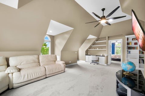 Tiny photo for 8 Lakeside Drive, South Barrington, IL 60010 (MLS # 12706322)