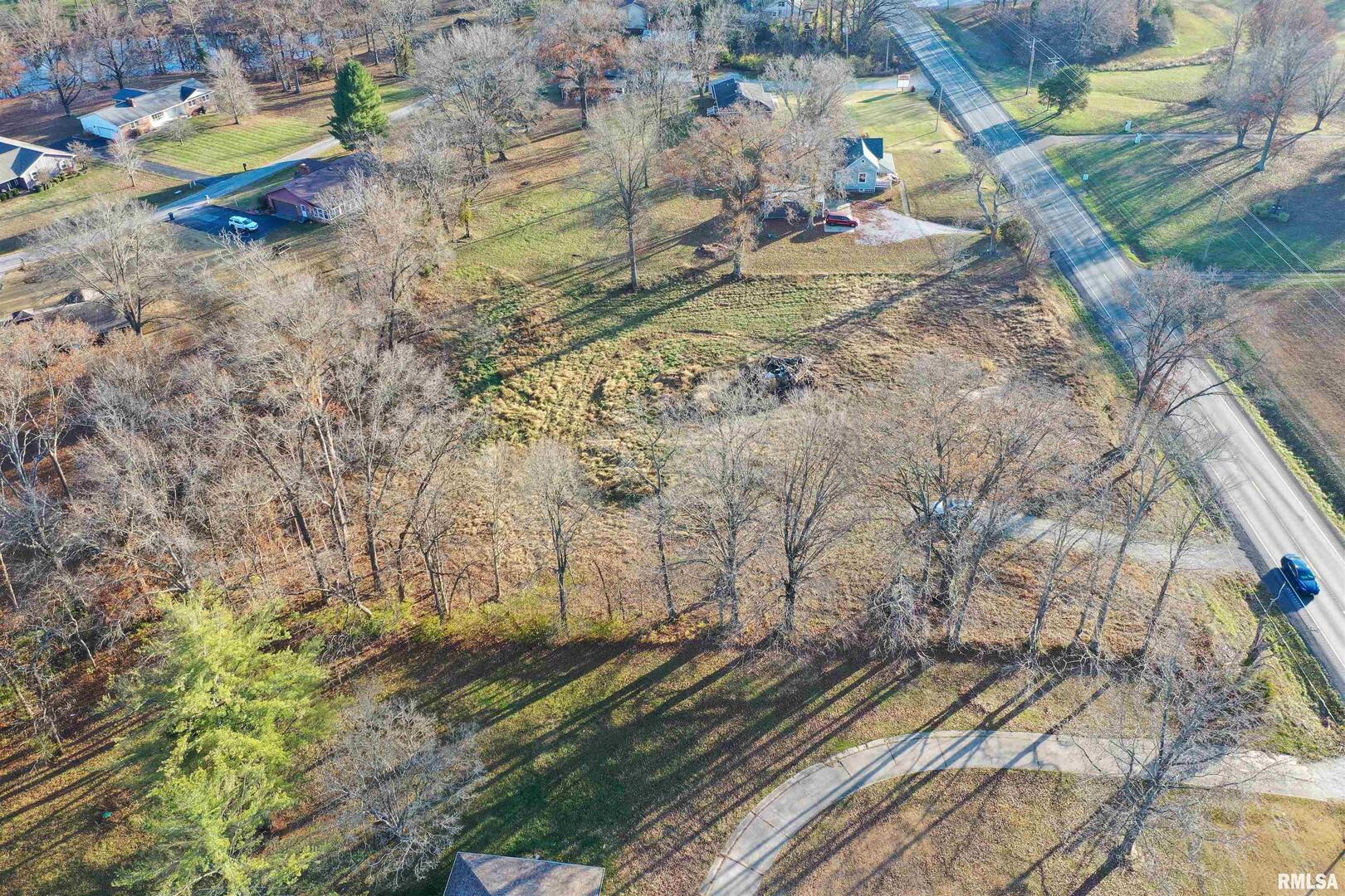 15752 N IL Hwy 37