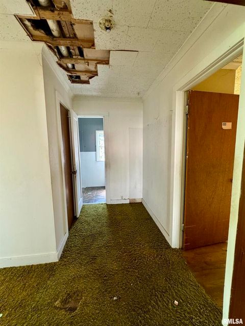 Tiny photo for 1003 E MAIN Street, West Frankfort, IL 62896 (MLS # EB453936)