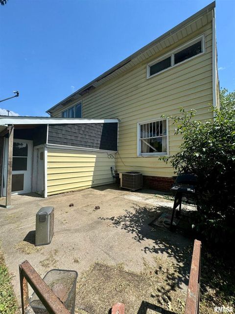 Tiny photo for 1003 E MAIN Street, West Frankfort, IL 62896 (MLS # EB453936)