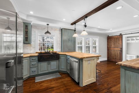 Tiny photo for 120 E Fremont Avenue, Elmhurst, IL 60126 (MLS # 12609552)