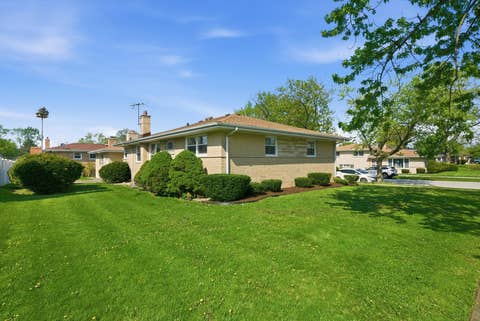 Tiny photo for 16560 Greenwood Avenue, South Holland, IL 60473 (MLS # 12742333)