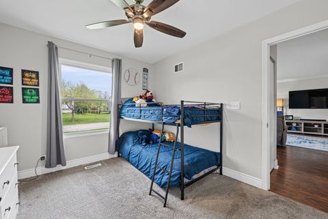 Tiny photo for 985 Brower Drive, Roselle, IL 60172 (MLS # 12634124)