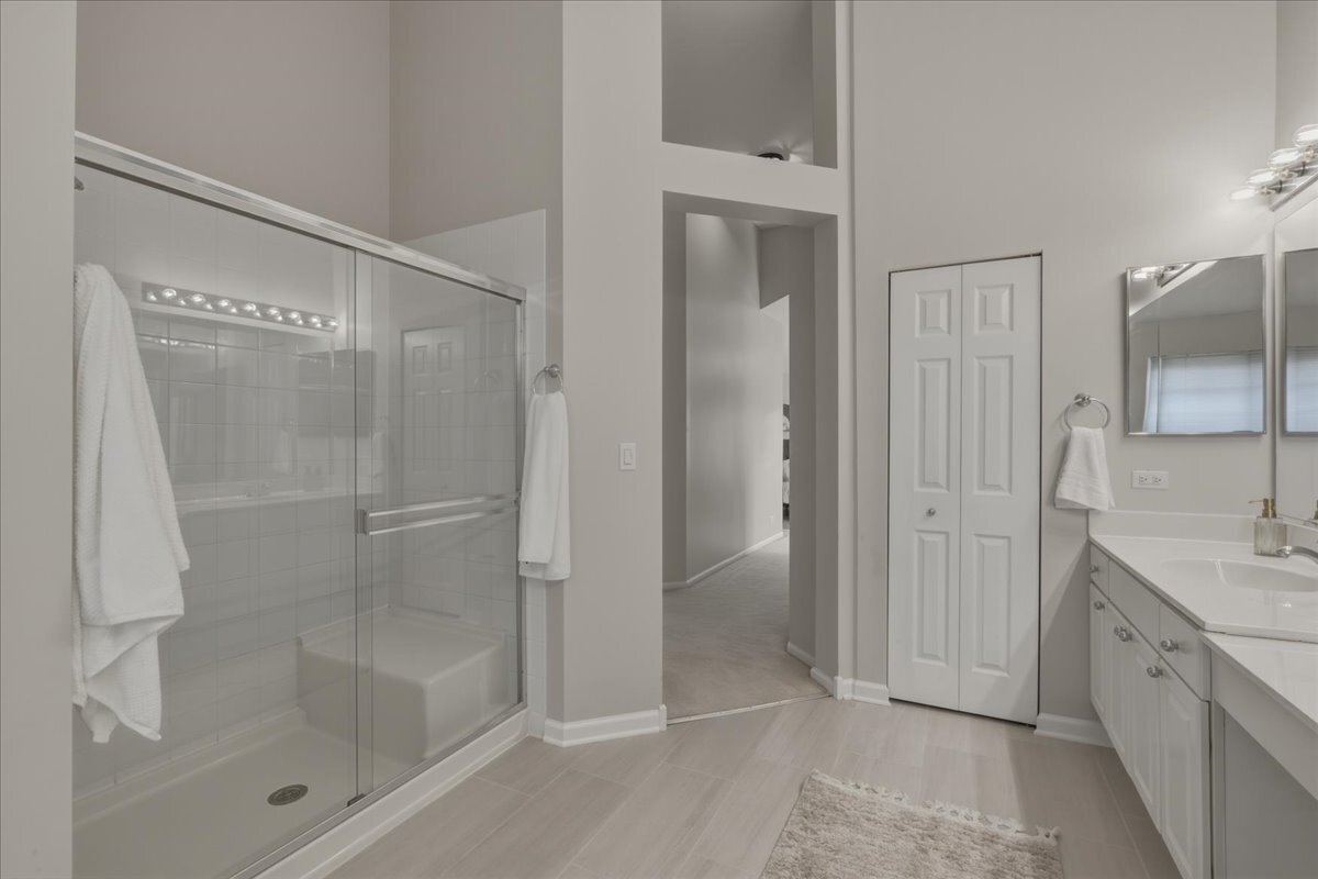 1524 Woodbury Circle