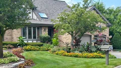 Photo of 14500 Golf Road, Orland Park, IL 60462 (MLS # 12628964)