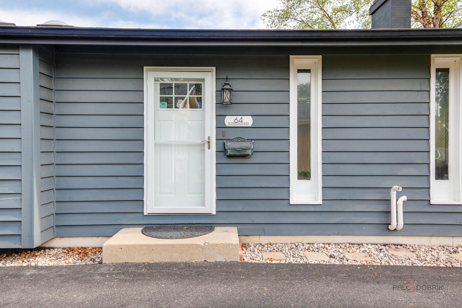 64 N Lincoln Avenue