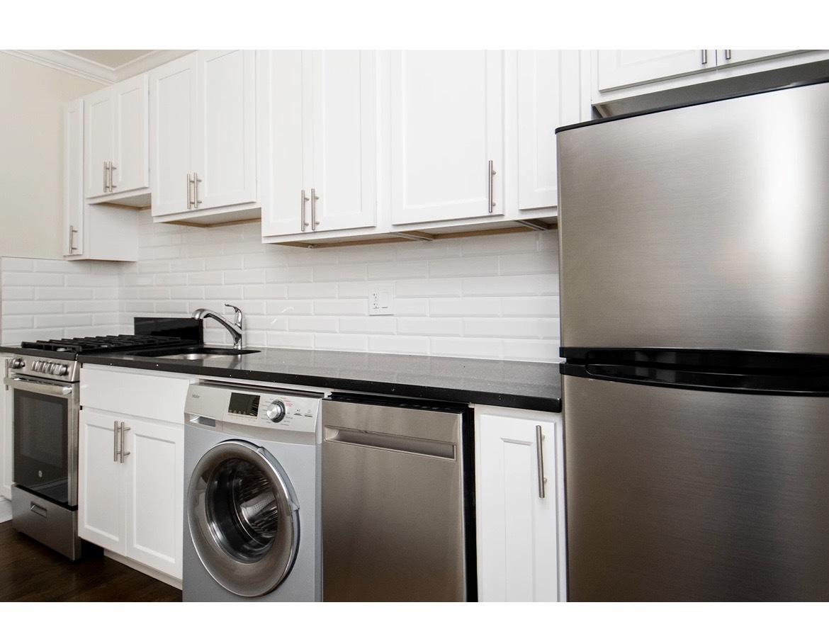 918 Green Bay Road 3C