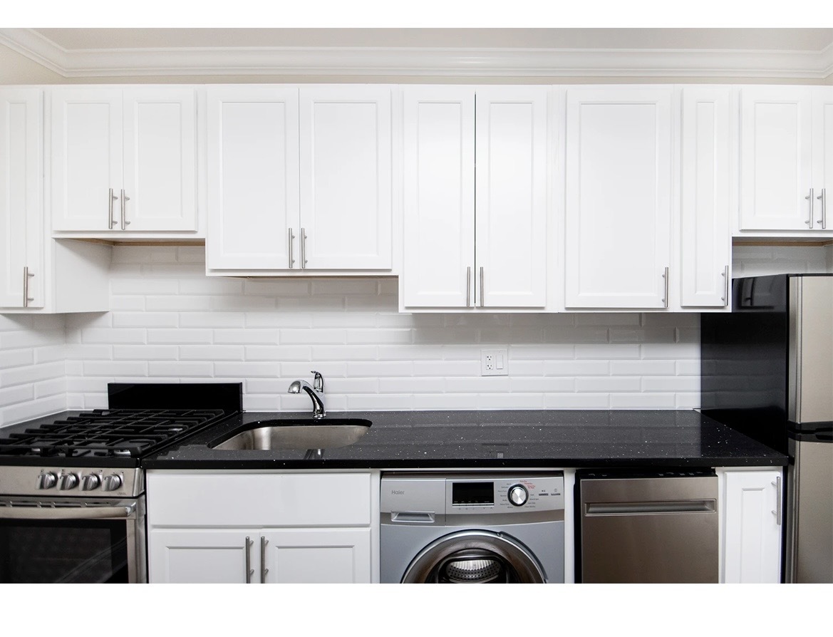 918 Green Bay Road 3C