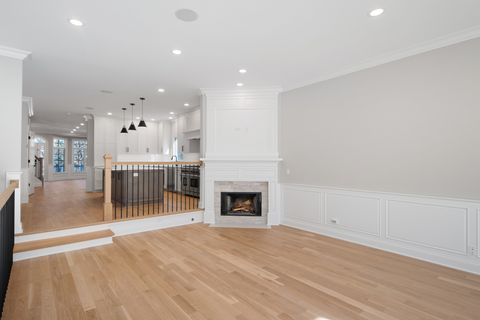 Tiny photo for 5054 N Claremont Avenue, Chicago, IL 60625 (MLS # 12599946)