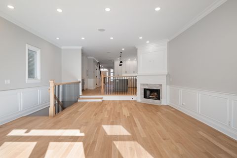 Tiny photo for 5054 N Claremont Avenue, Chicago, IL 60625 (MLS # 12599946)