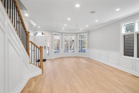 Tiny photo for 5054 N Claremont Avenue, Chicago, IL 60625 (MLS # 12599946)