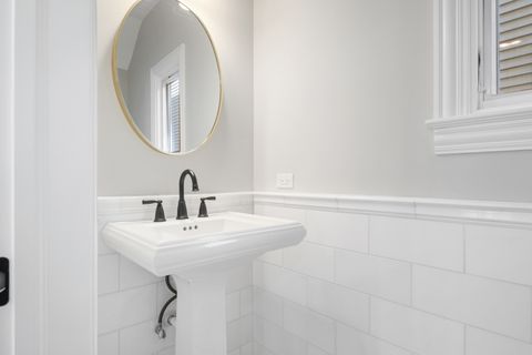Tiny photo for 5054 N Claremont Avenue, Chicago, IL 60625 (MLS # 12599946)