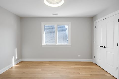 Tiny photo for 5054 N Claremont Avenue, Chicago, IL 60625 (MLS # 12599946)