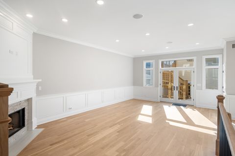 Tiny photo for 5054 N Claremont Avenue, Chicago, IL 60625 (MLS # 12599946)
