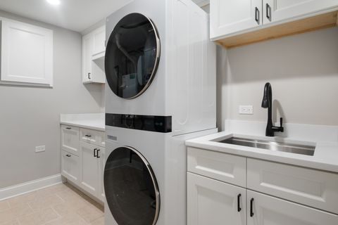 Tiny photo for 5054 N Claremont Avenue, Chicago, IL 60625 (MLS # 12599946)