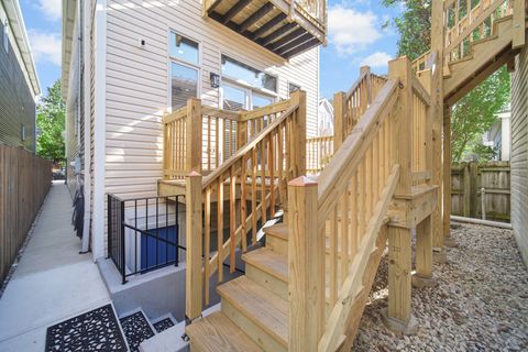 Tiny photo for 5054 N Claremont Avenue, Chicago, IL 60625 (MLS # 12599946)