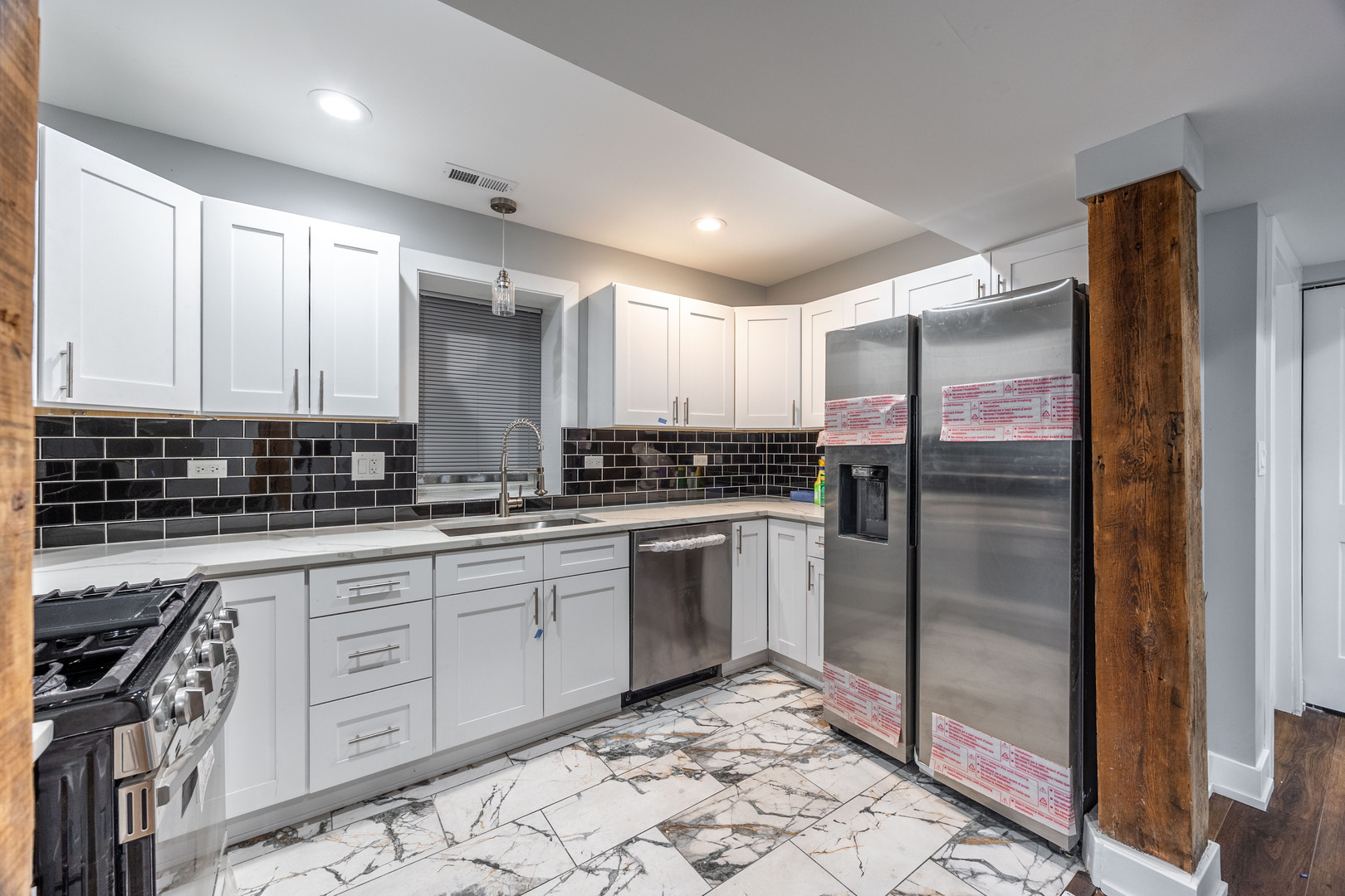 3328 W Congress Parkway G