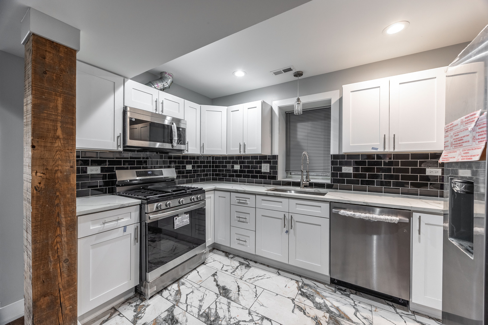 3328 W Congress Parkway G