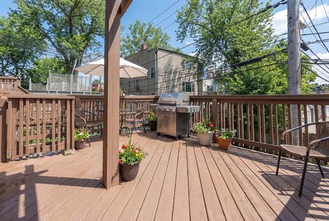 Tiny photo for 1711 N Hoyne Avenue #2S, Chicago, IL 60647 (MLS # 12599176)