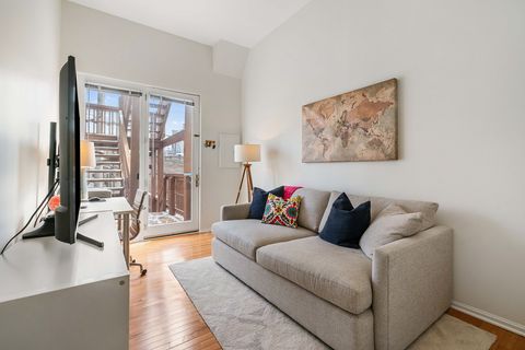 Tiny photo for 1711 N Hoyne Avenue #2S, Chicago, IL 60647 (MLS # 12599176)