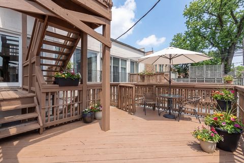 Tiny photo for 1711 N Hoyne Avenue #2S, Chicago, IL 60647 (MLS # 12599176)