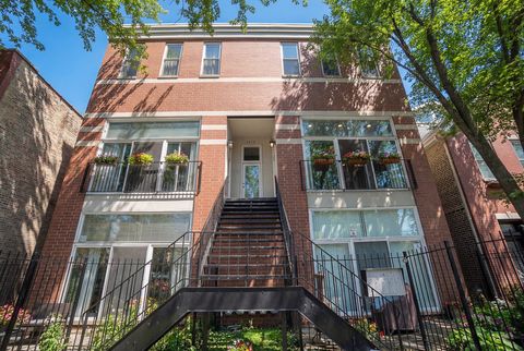 Photo of 1711 N Hoyne Avenue #2S, Chicago, IL 60647 (MLS # 12599176)
