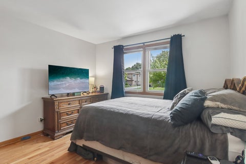 Tiny photo for 6512 102nd Place, Chicago Ridge, IL 60415 (MLS # 12730972)