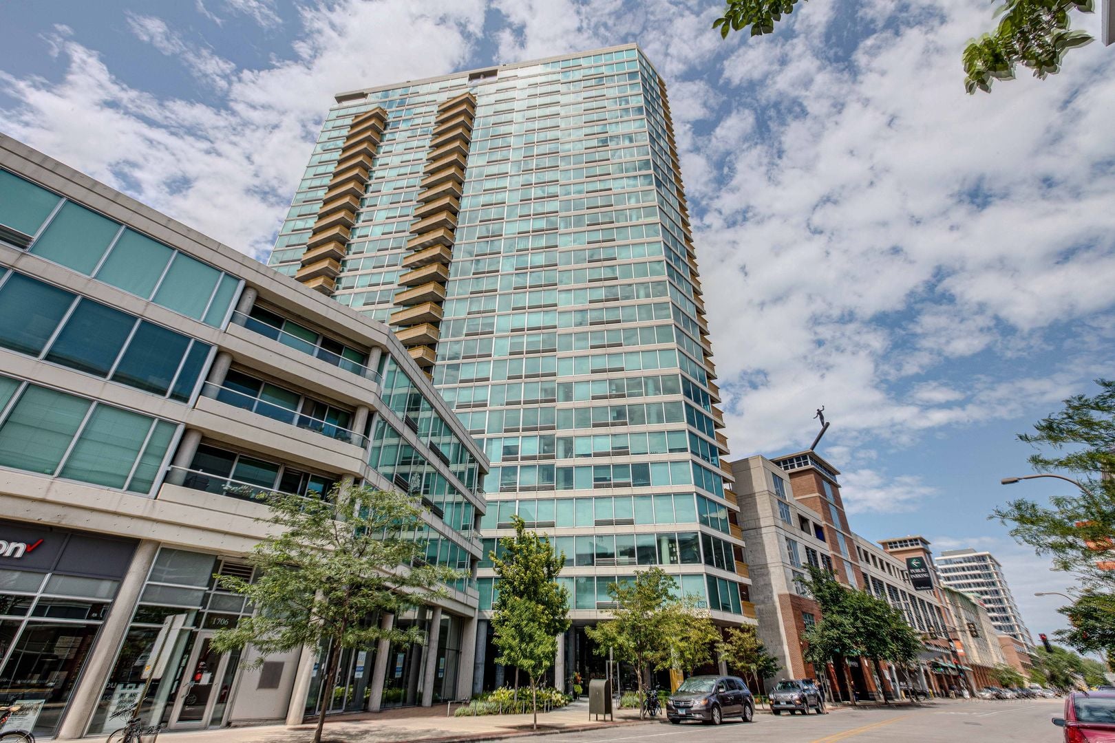 1720 Maple Avenue 1360
