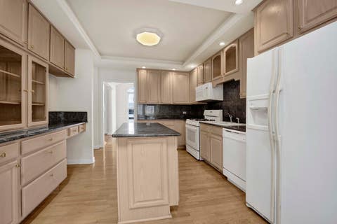 Tiny photo for 3063 Rosebrook Circle, Westchester, IL 60154 (MLS # 12676448)