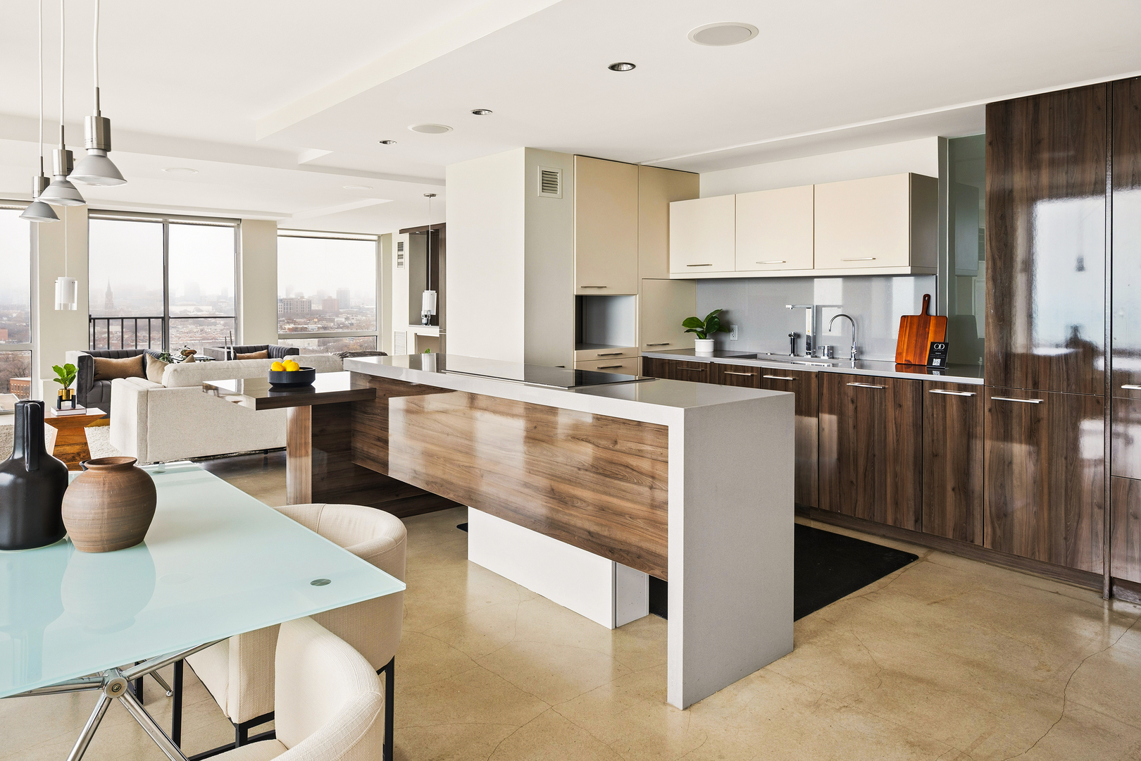 345 W Fullerton Parkway 1801