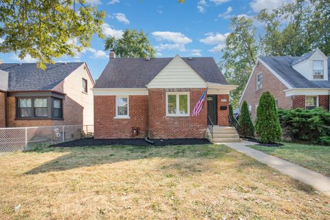 Photo of 3853 W 86th Place, Chicago, IL 60652 (MLS # 12487419)