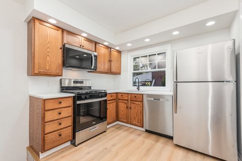 Tiny photo for 3853 W 86th Place, Chicago, IL 60652 (MLS # 12487419)