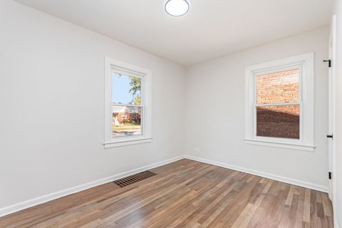 Tiny photo for 3853 W 86th Place, Chicago, IL 60652 (MLS # 12487419)