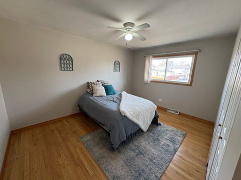 Tiny photo for 6743 W 115th Street, Worth, IL 60482 (MLS # 12578775)