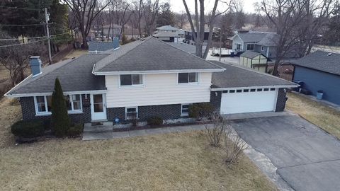 Tiny photo for 6743 W 115th Street, Worth, IL 60482 (MLS # 12578775)