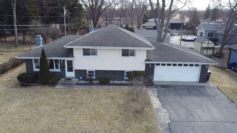 Photo of 6743 W 115th Street, Worth, IL 60482 (MLS # 12578775)