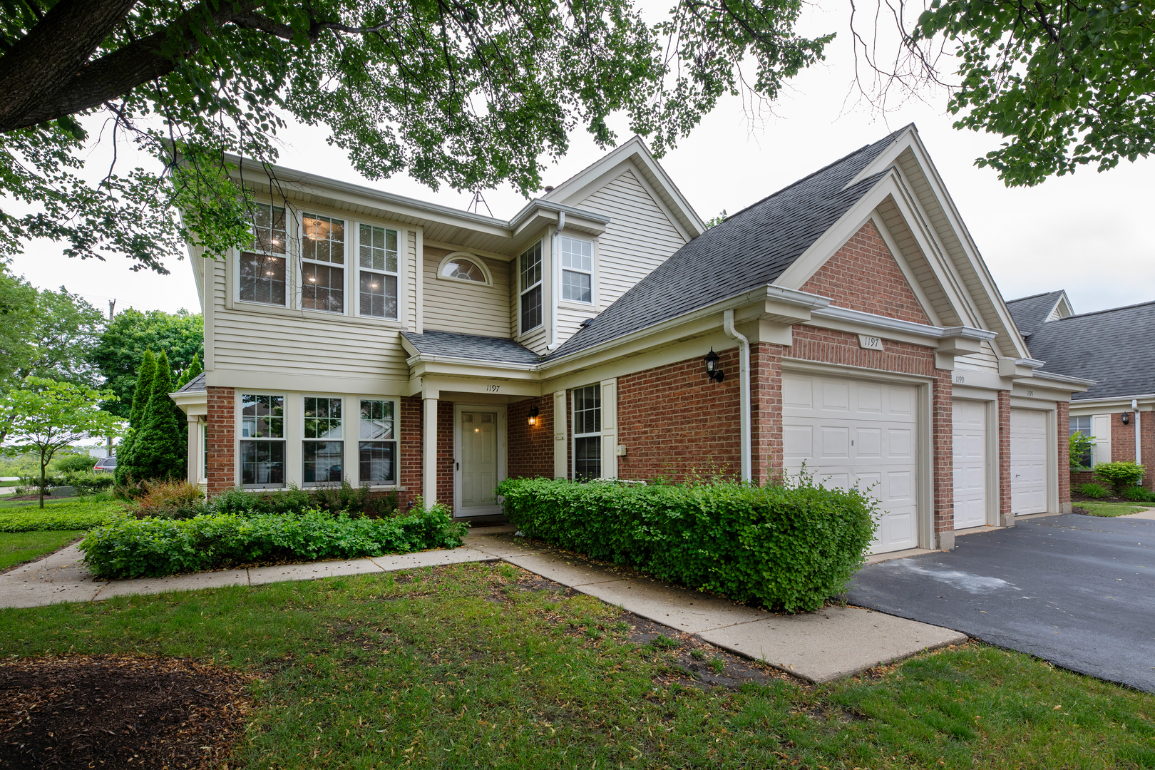 View Buffalo Grove, IL 60089 townhome