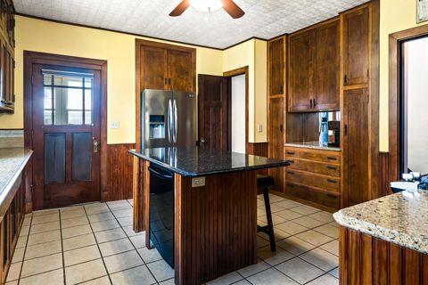 Tiny photo for 546 Elmwood Court, El Paso, IL 61738 (MLS # 12364098)