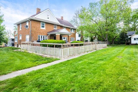 Tiny photo for 546 Elmwood Court, El Paso, IL 61738 (MLS # 12364098)