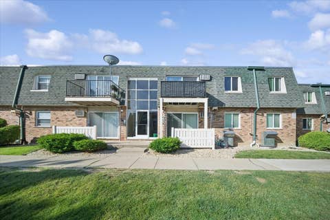 Photo of 9954 S 84th Terrace S #210, Palos Hills, IL 60465 (MLS # 12673469)