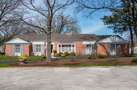 Photo of 5524 Woodland Drive, Western Springs, IL 60558 (MLS # 12612888)